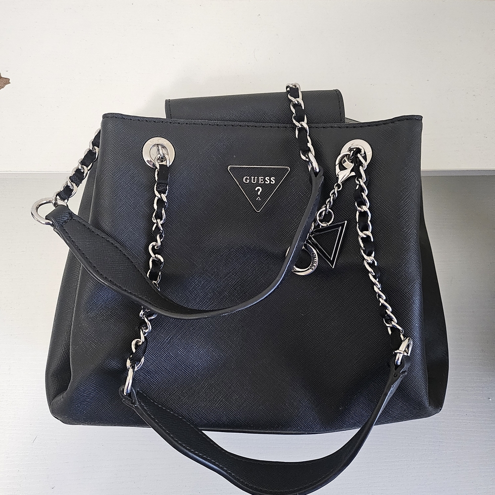 GUESS?✨️ Los Angeles Black Chain Strap Women's Bag